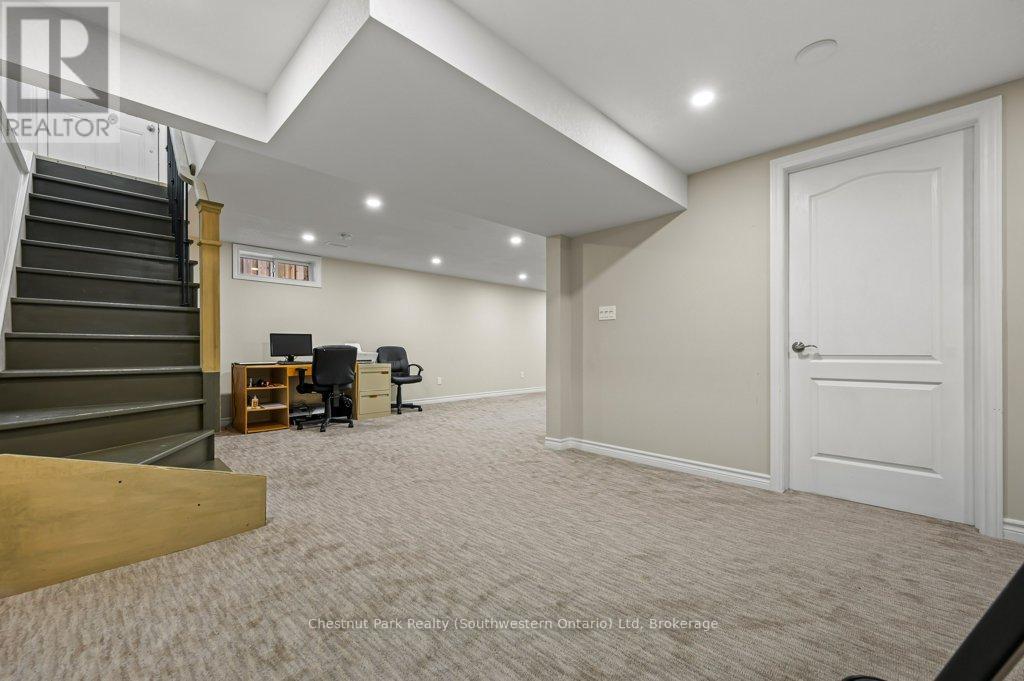66 June Avenue, Guelph (Riverside Park), Ontario  N1H 1J1 - Photo 31 - X12072532