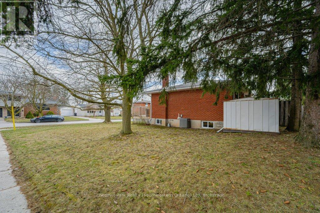 66 June Avenue, Guelph (Riverside Park), Ontario  N1H 1J1 - Photo 39 - X12072532