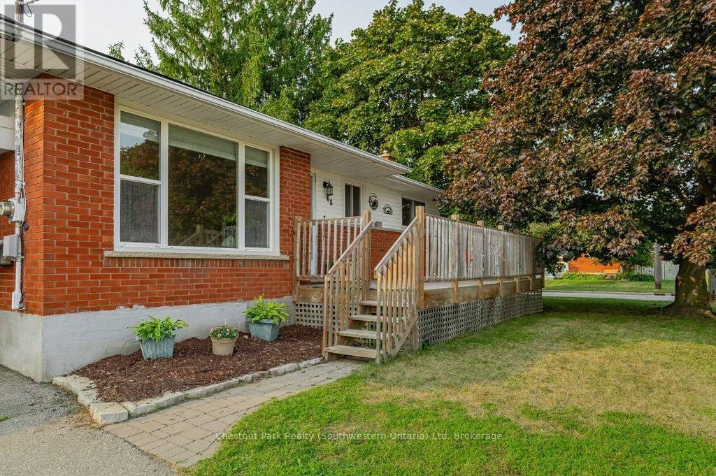66 June Avenue, Guelph (Riverside Park), Ontario  N1H 1J1 - Photo 6 - X12072532