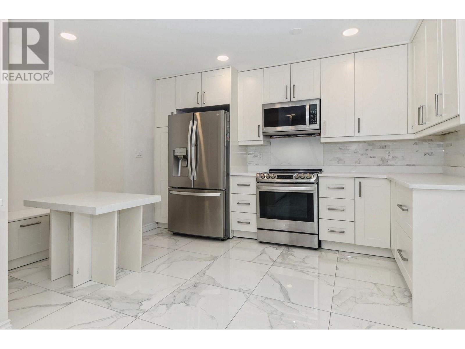 3692 Oxford Street, Port Coquitlam, British Columbia  V3B 4E6 - Photo 10 - R2986176
