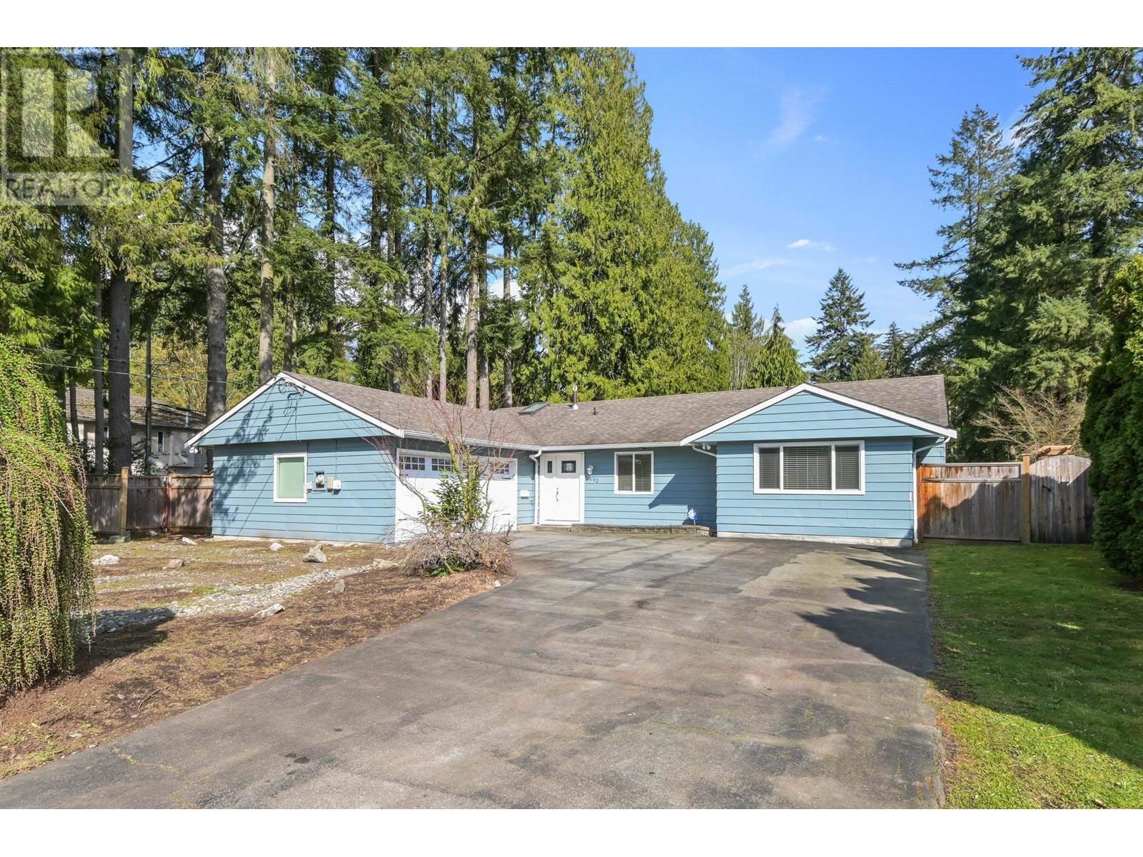 3692 Oxford Street, Port Coquitlam, British Columbia  V3B 4E6 - Photo 1 - R2986176