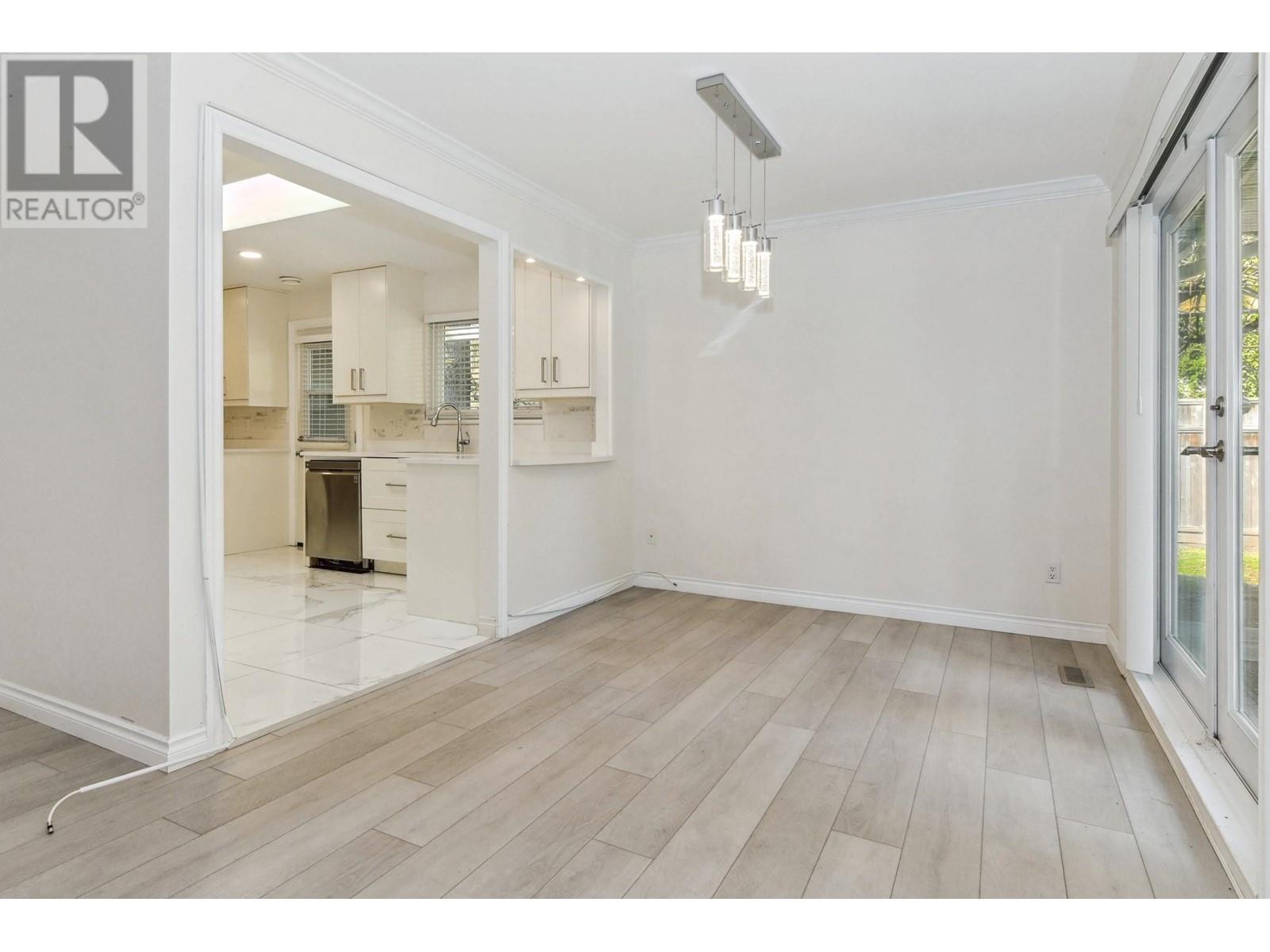 3692 Oxford Street, Port Coquitlam, British Columbia  V3B 4E6 - Photo 6 - R2986176