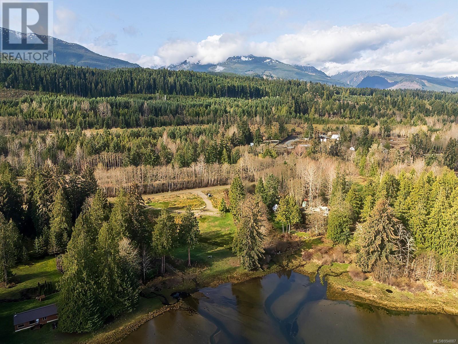8460 Penny Lane, Fanny Bay, British Columbia  V0R 1W0 - Photo 16 - 994887