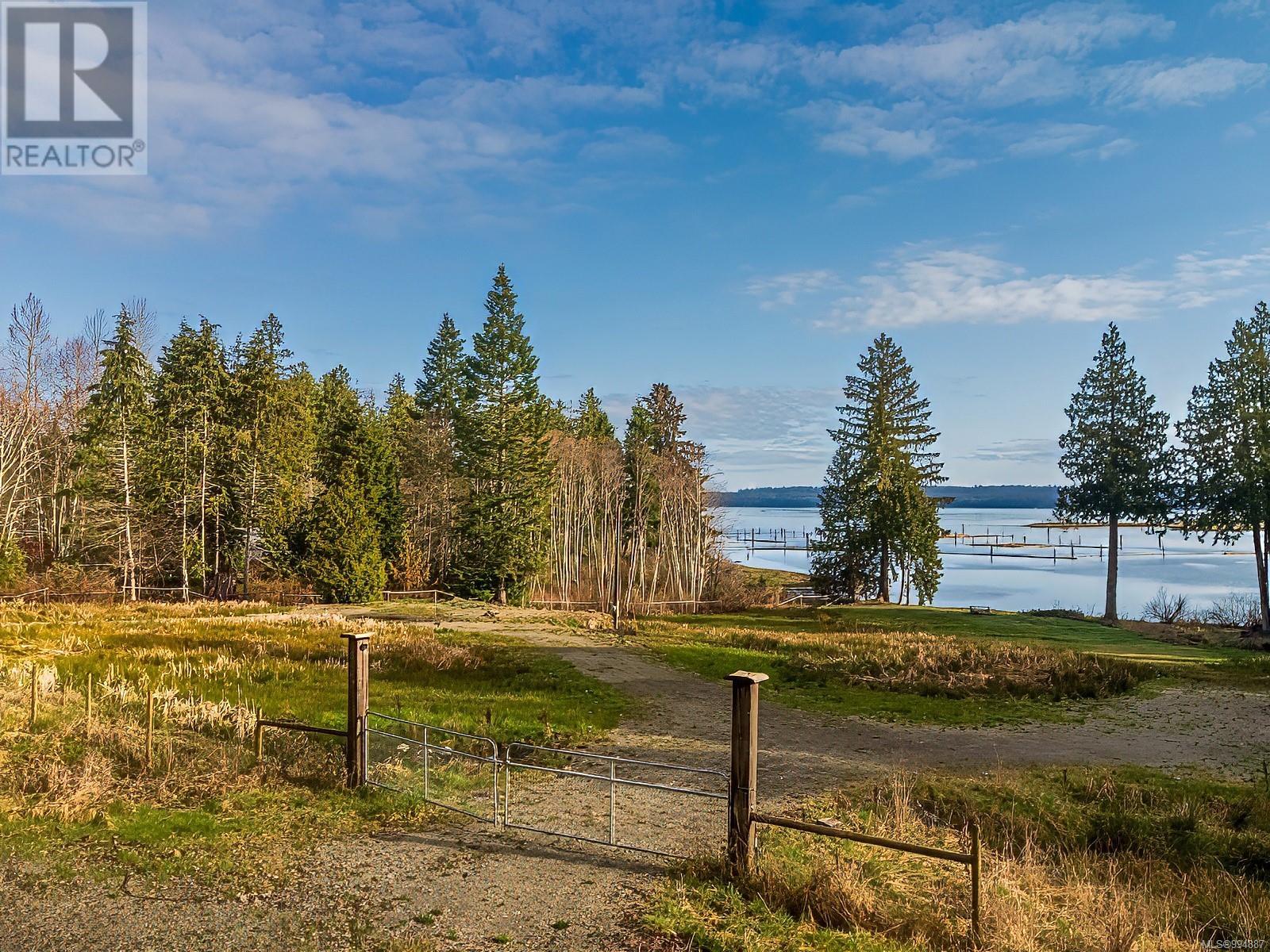 8460 Penny Lane, Fanny Bay, British Columbia  V0R 1W0 - Photo 4 - 994887