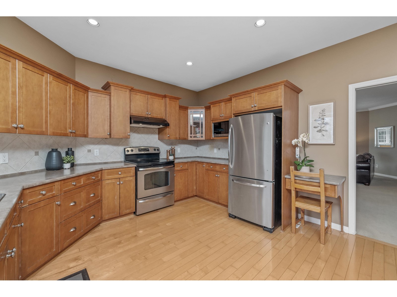 20629 46a Avenue, Langley, British Columbia  V3A 3K1 - Photo 9 - R2988196