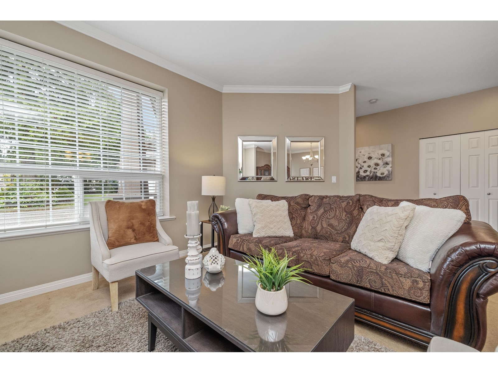 Property at 20629 46A AVENUE image 5