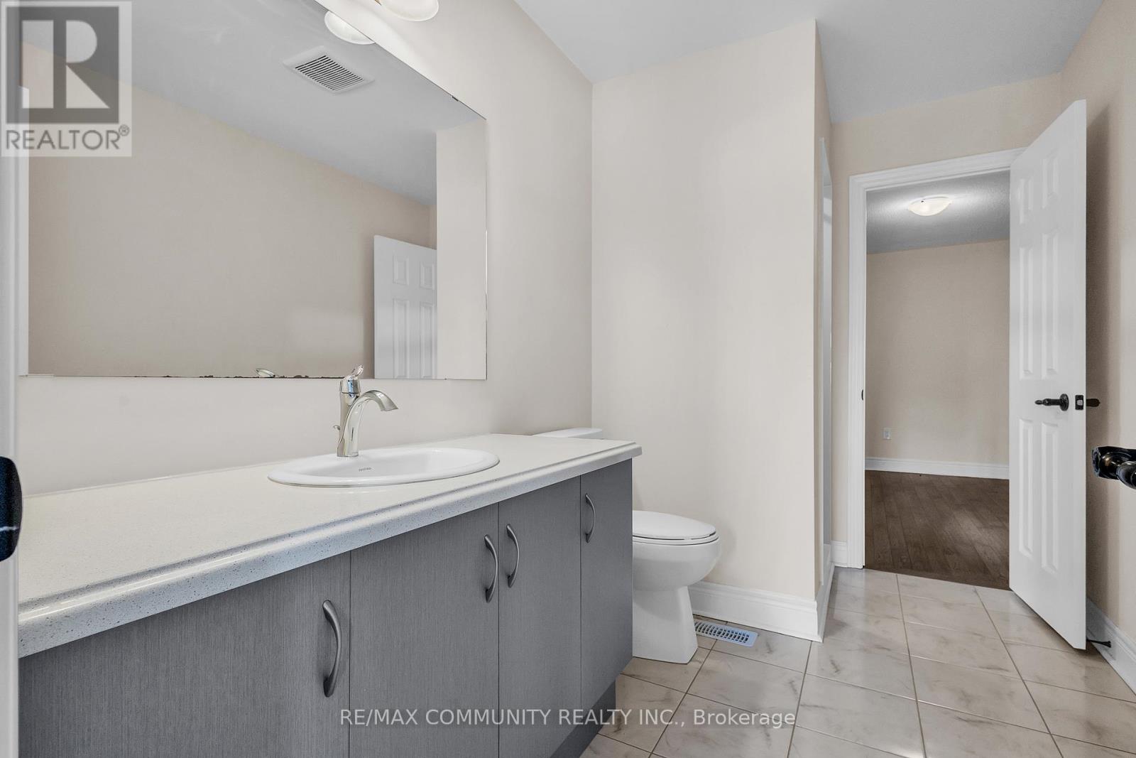 18 Walworth Street, Halton Hills, Ontario  L7G 0N5 - Photo 36 - W11983184