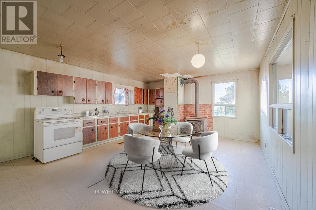 2720 Wylie Road, North Glengarry, Ontario  K0B 1H0 - Photo 12 - X12073305