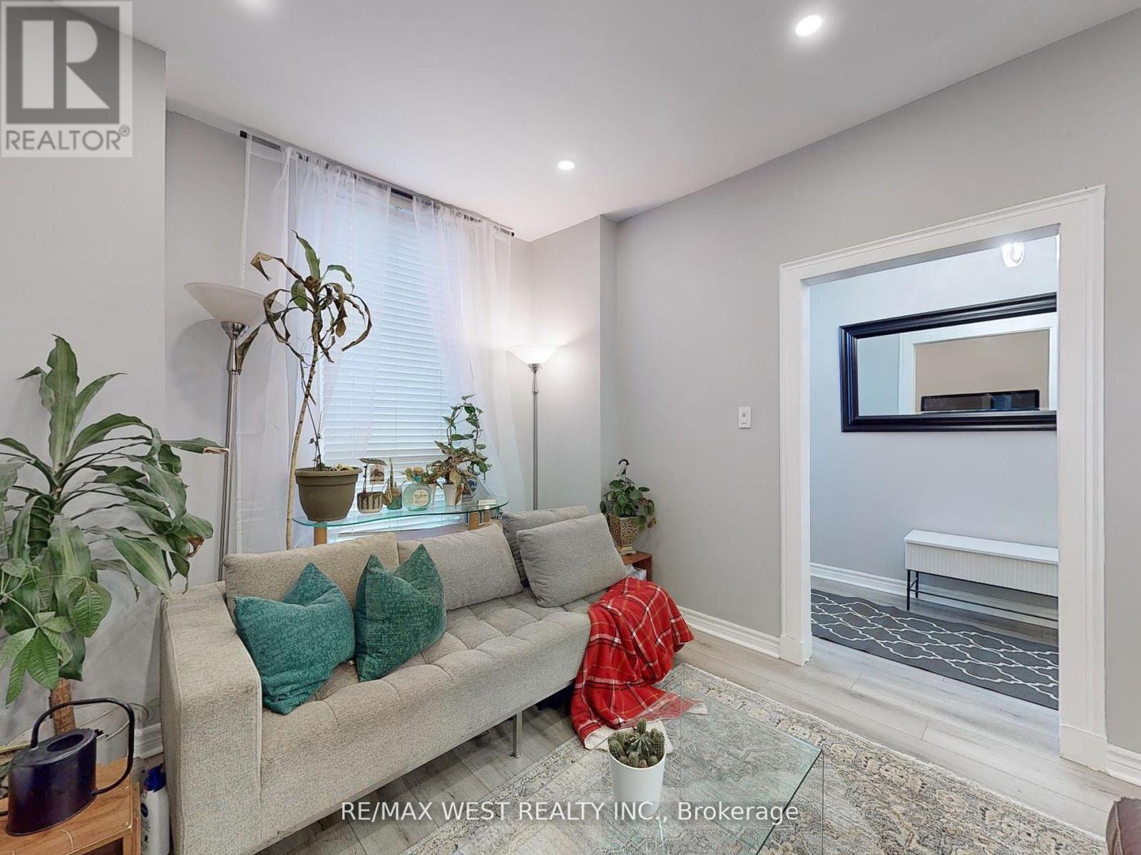 Property at 47 LINDNER STREET image 3