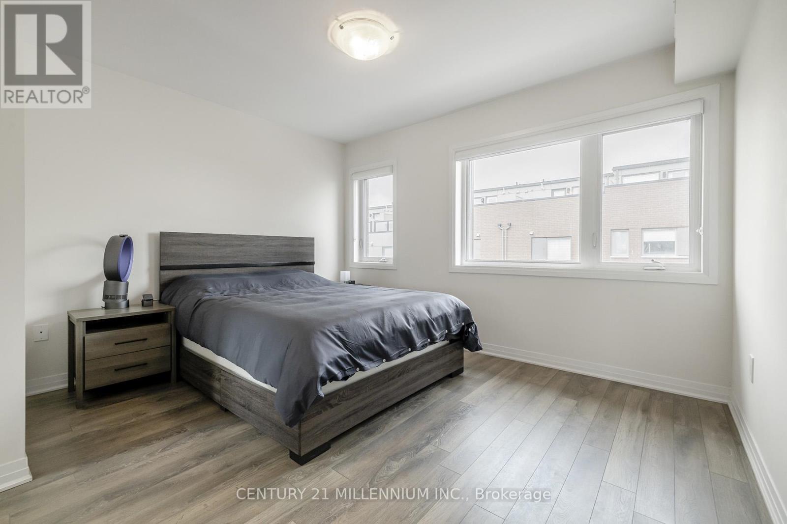 44 Sarah Jackson Crescent, Toronto, Ontario  M3K 0B6 - Photo 13 - W12073269