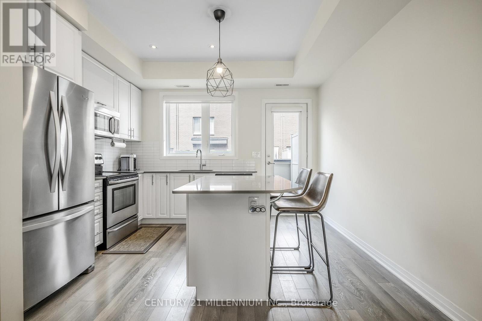 44 Sarah Jackson Crescent, Toronto, Ontario  M3K 0B6 - Photo 6 - W12073269