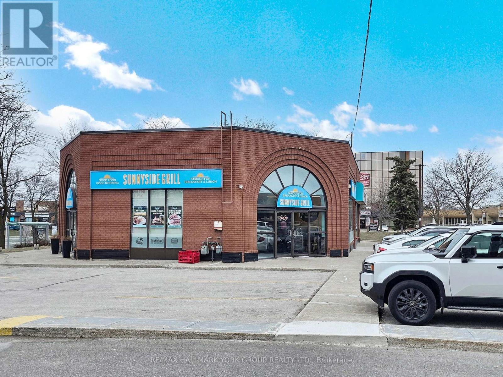 2777 STEELES AVENUE W, Toronto, Ontario
