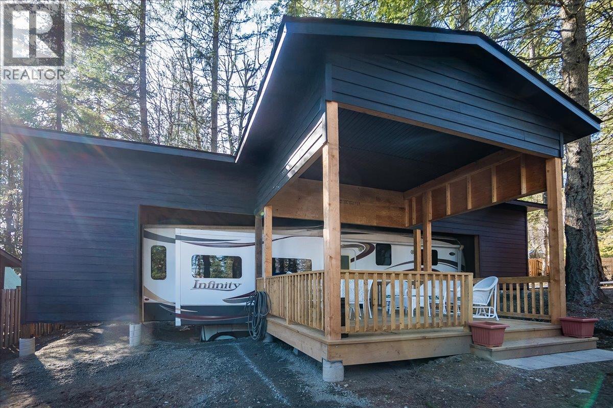 7606 3a Highway, Balfour, British Columbia  V0G 1C0 - Photo 15 - 10342606