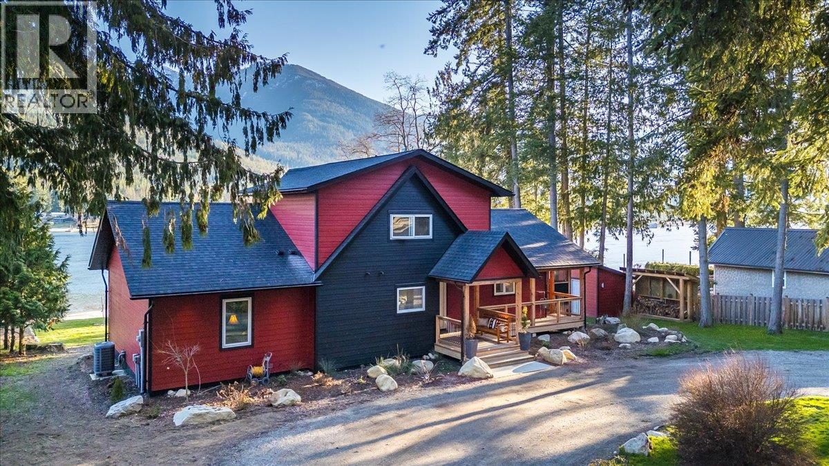 7606 3a Highway, Balfour, British Columbia  V0G 1C0 - Photo 2 - 10342606