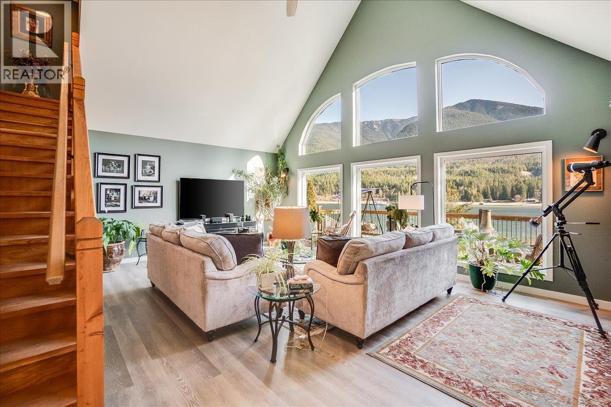 7606 3a Highway, Balfour, British Columbia  V0G 1C0 - Photo 27 - 10342606