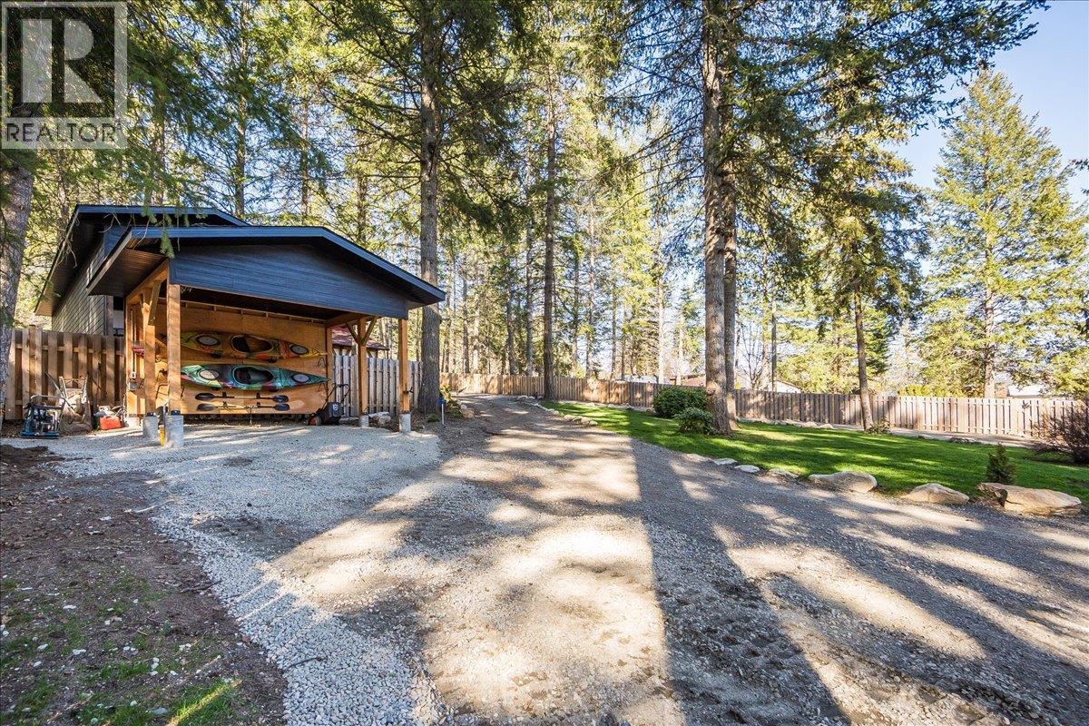 7606 3a Highway, Balfour, British Columbia  V0G 1C0 - Photo 17 - 10342606