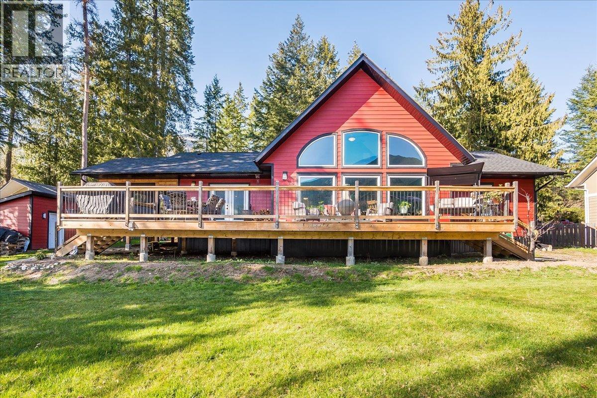 7606 3a Highway, Balfour, British Columbia  V0G 1C0 - Photo 8 - 10342606