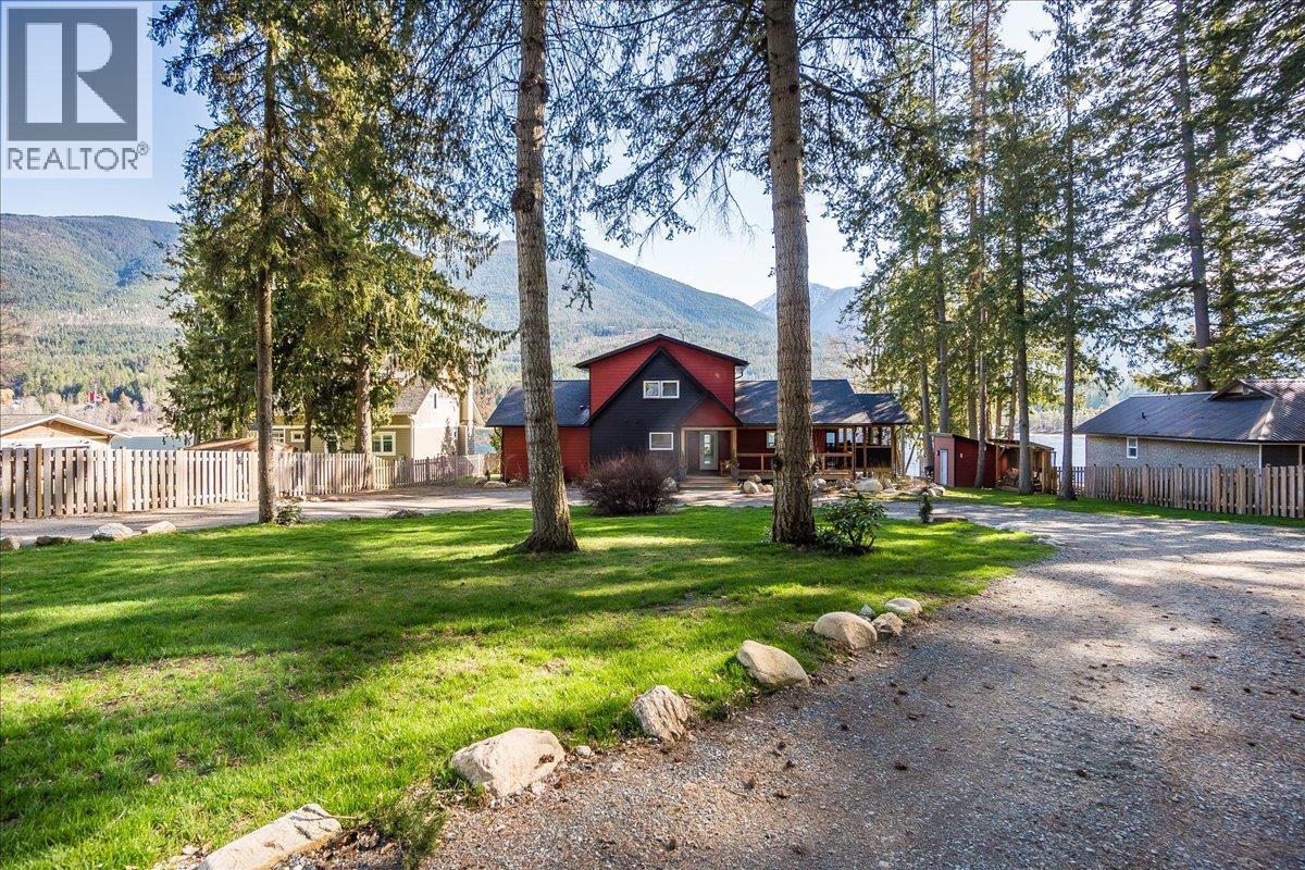 7606 3a Highway, Balfour, British Columbia  V0G 1C0 - Photo 18 - 10342606