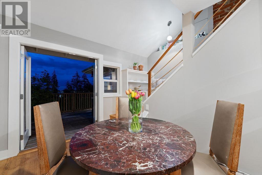 1045 Cortell Street, North Vancouver, British Columbia  V7P 2A2 - Photo 15 - R2982006