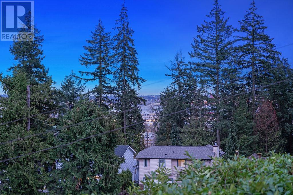 1045 Cortell Street, North Vancouver, British Columbia  V7P 2A2 - Photo 10 - R2982006