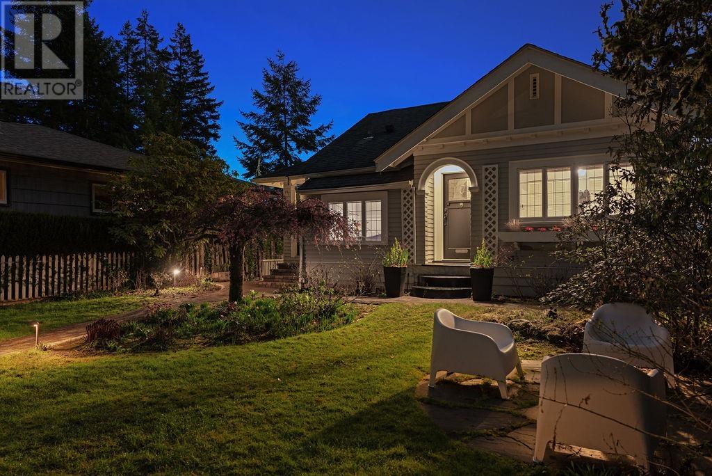 1045 Cortell Street, North Vancouver, British Columbia  V7P 2A2 - Photo 25 - R2982006