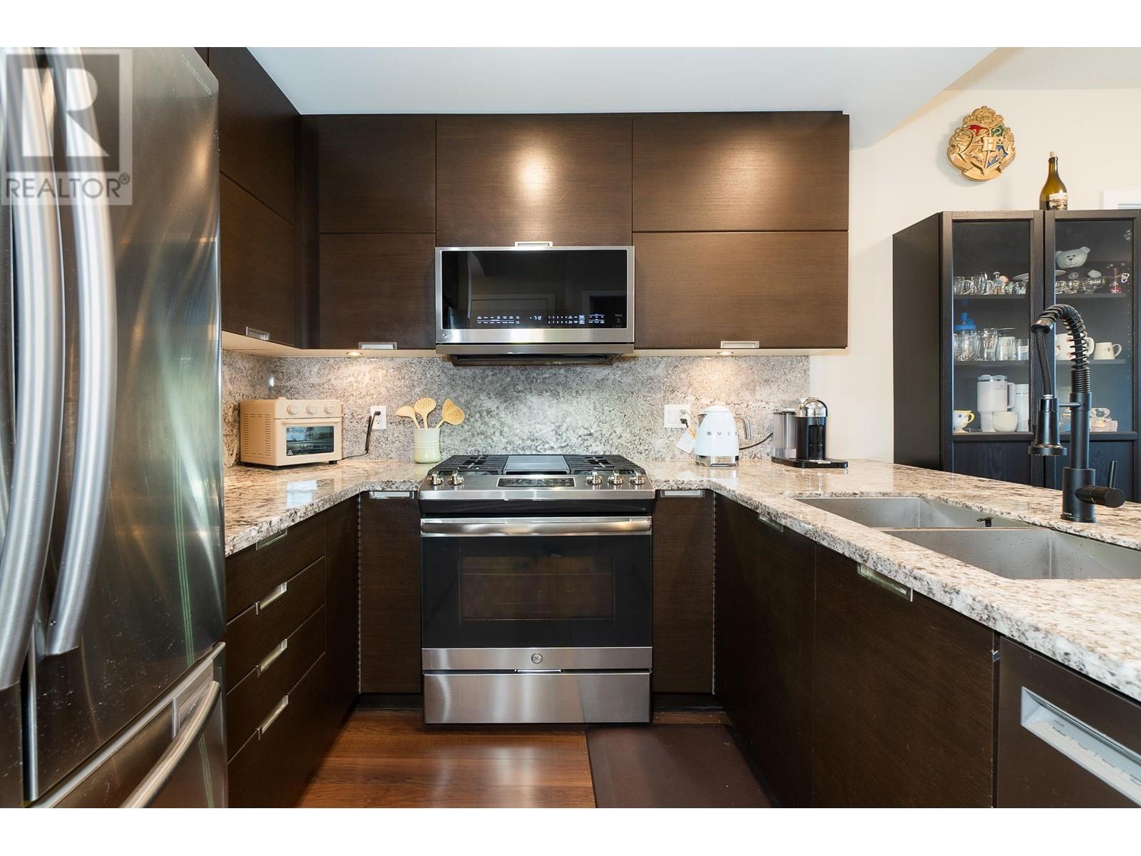 2207 2077 Rosser Avenue, Burnaby, British Columbia  V5C 0G6 - Photo 11 - R2987623