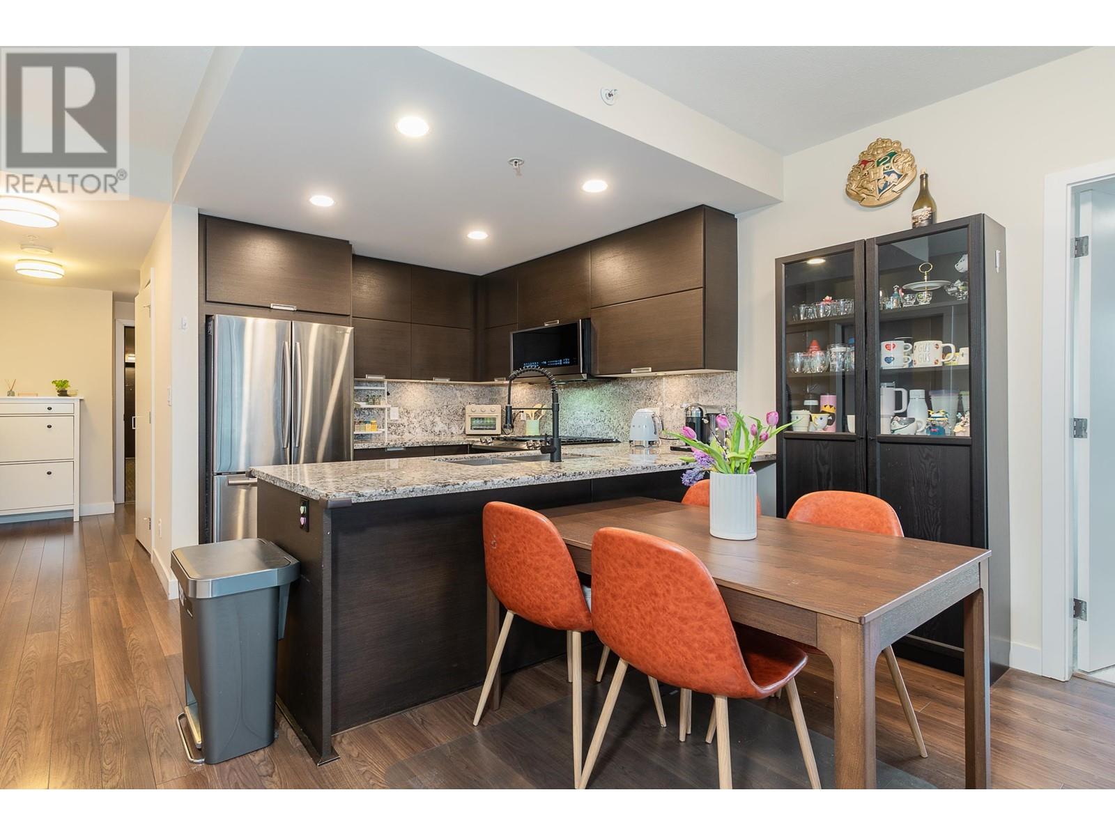 2207 2077 Rosser Avenue, Burnaby, British Columbia  V5C 0G6 - Photo 9 - R2987623