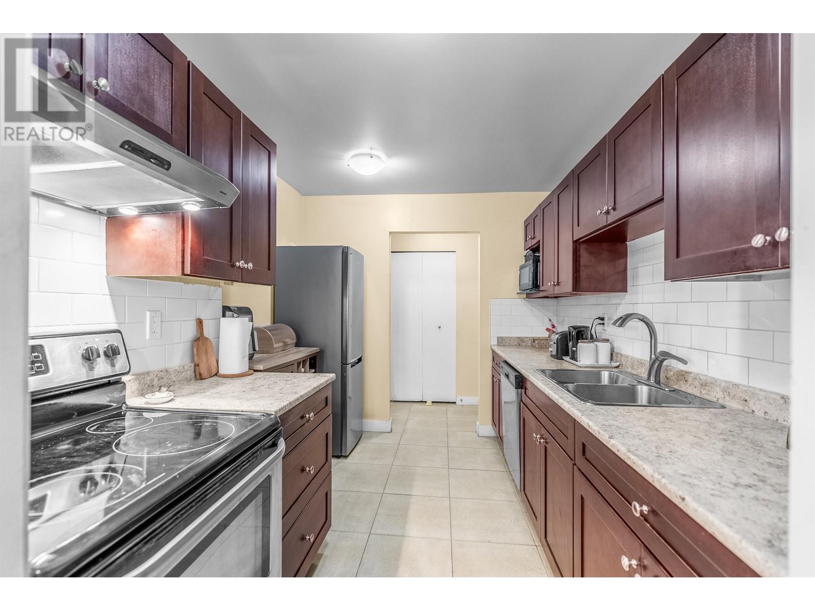 209 5800 Cooney Road, Richmond, British Columbia  V6X 3A8 - Photo 10 - R2983136