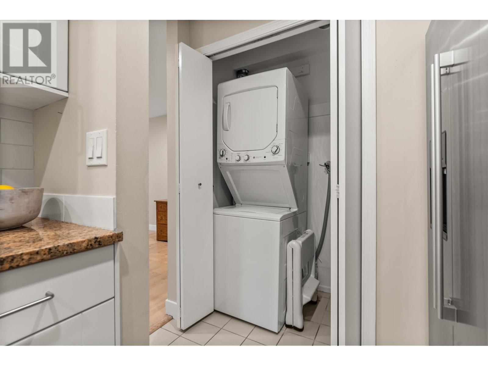 1816 Collingwood Street, Vancouver, British Columbia  V6R 3K5 - Photo 27 - R2988707