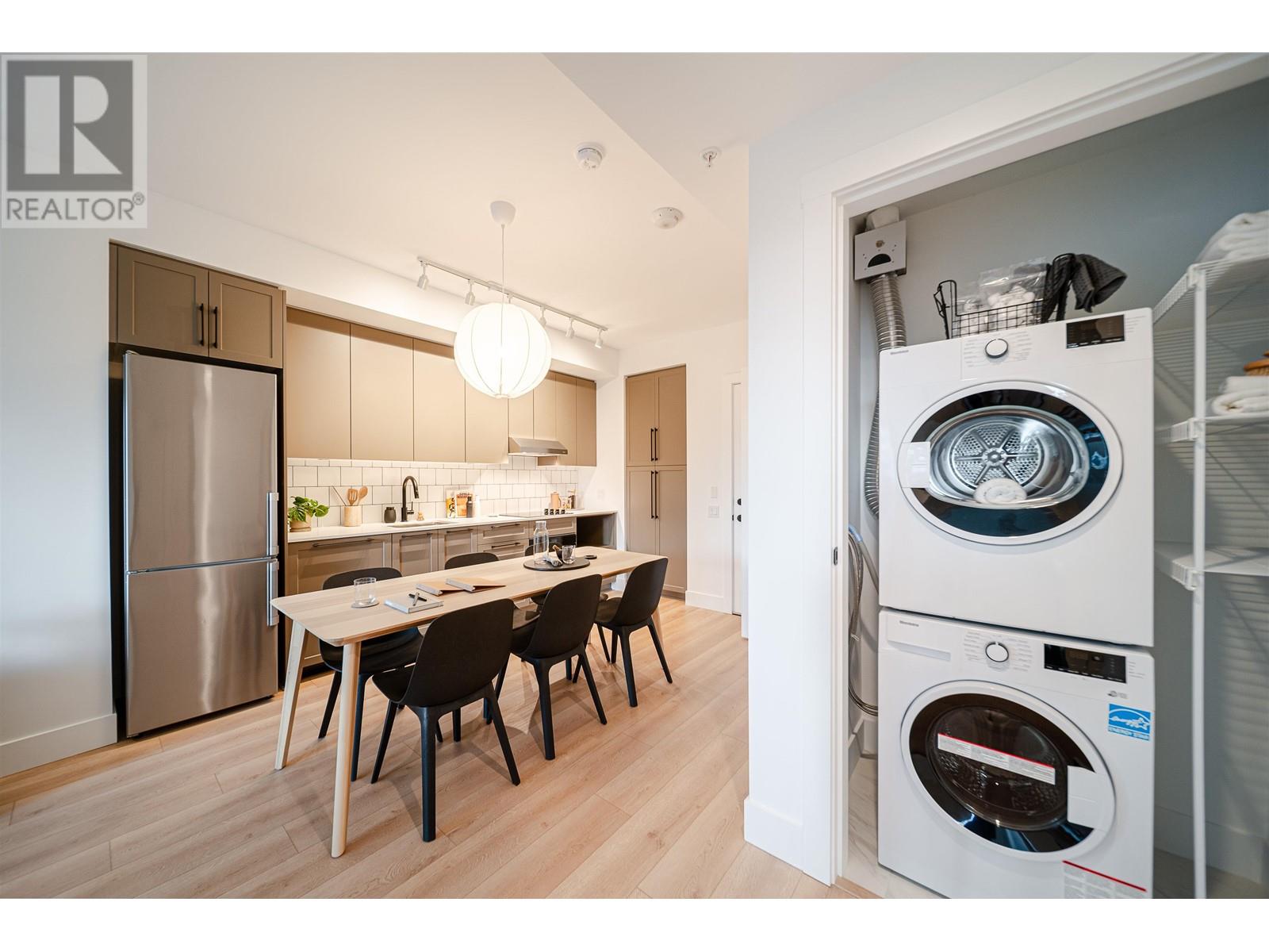 405 8750 University Crescent, Burnaby, British Columbia  V5A 0G9 - Photo 17 - R2988733