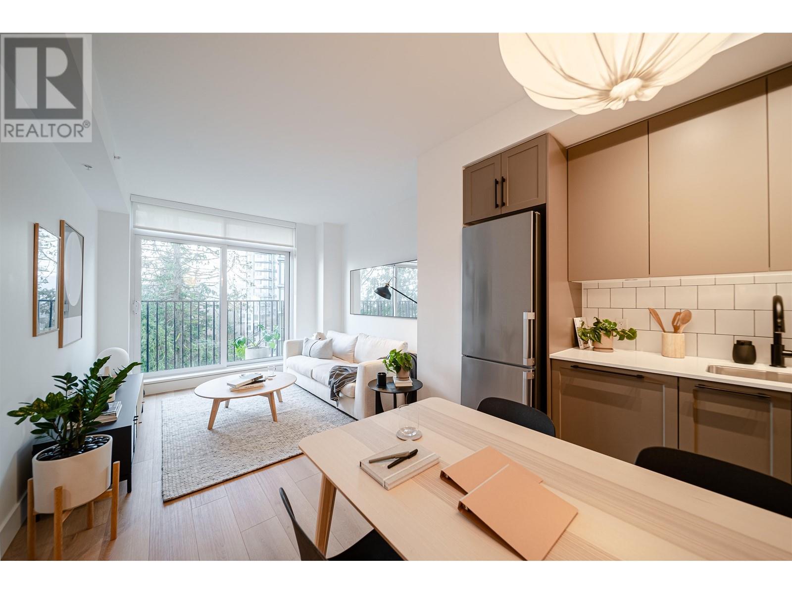 405 8750 University Crescent, Burnaby, British Columbia  V5A 0G9 - Photo 4 - R2988733
