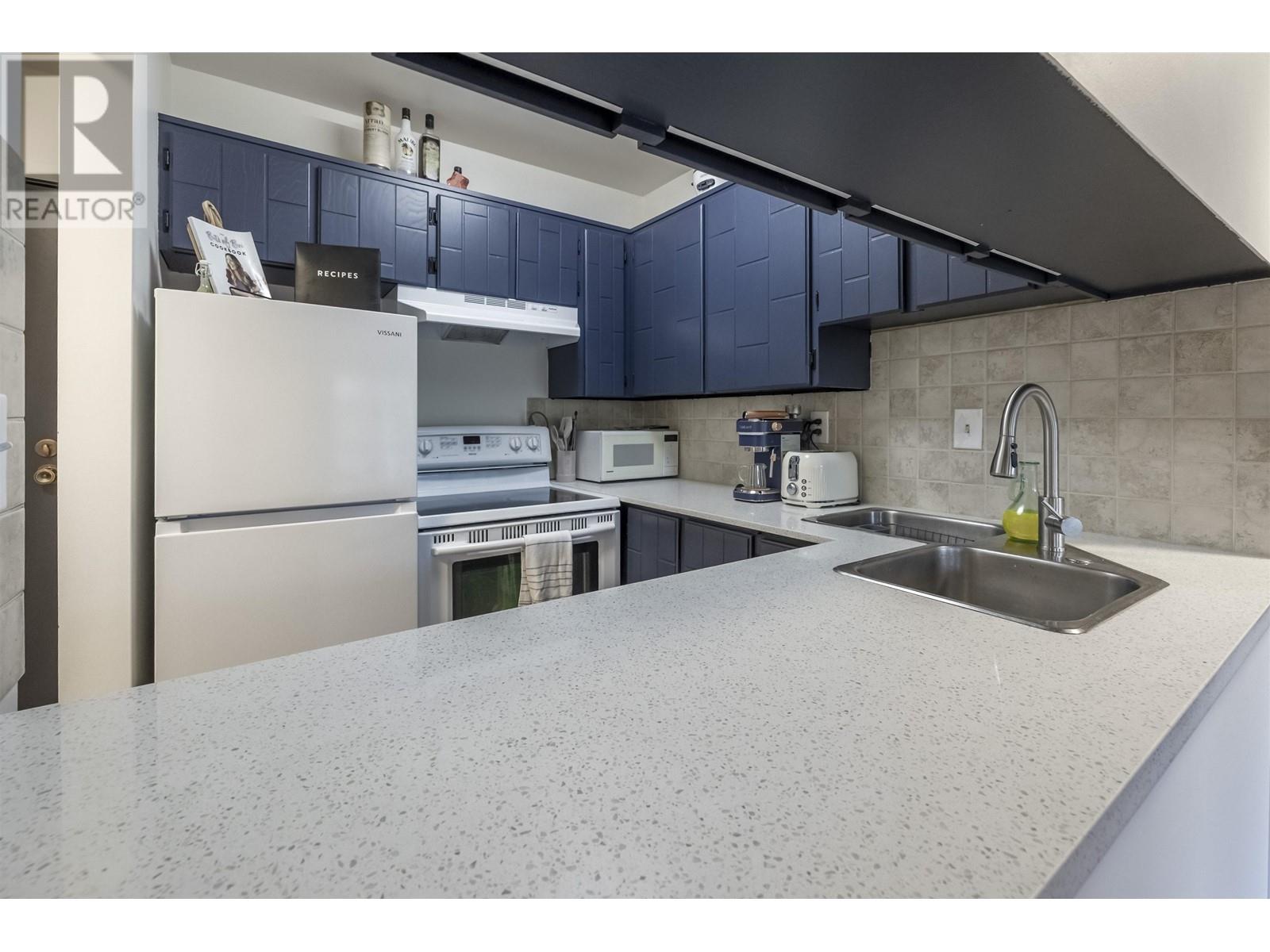 201 721 Hamilton Street, New Westminster, British Columbia  V3M 2M7 - Photo 12 - R2988509