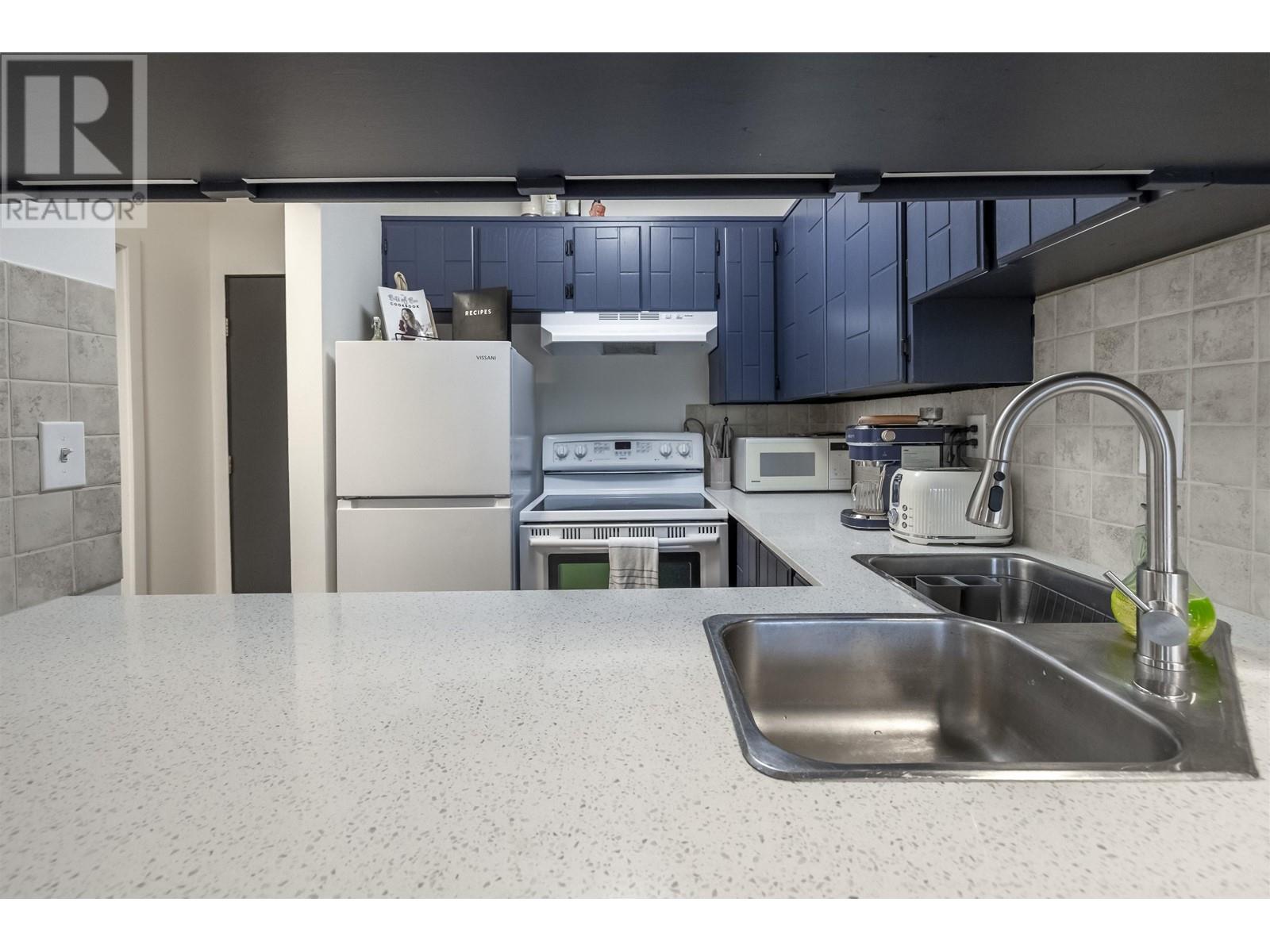 201 721 Hamilton Street, New Westminster, British Columbia  V3M 2M7 - Photo 13 - R2988509