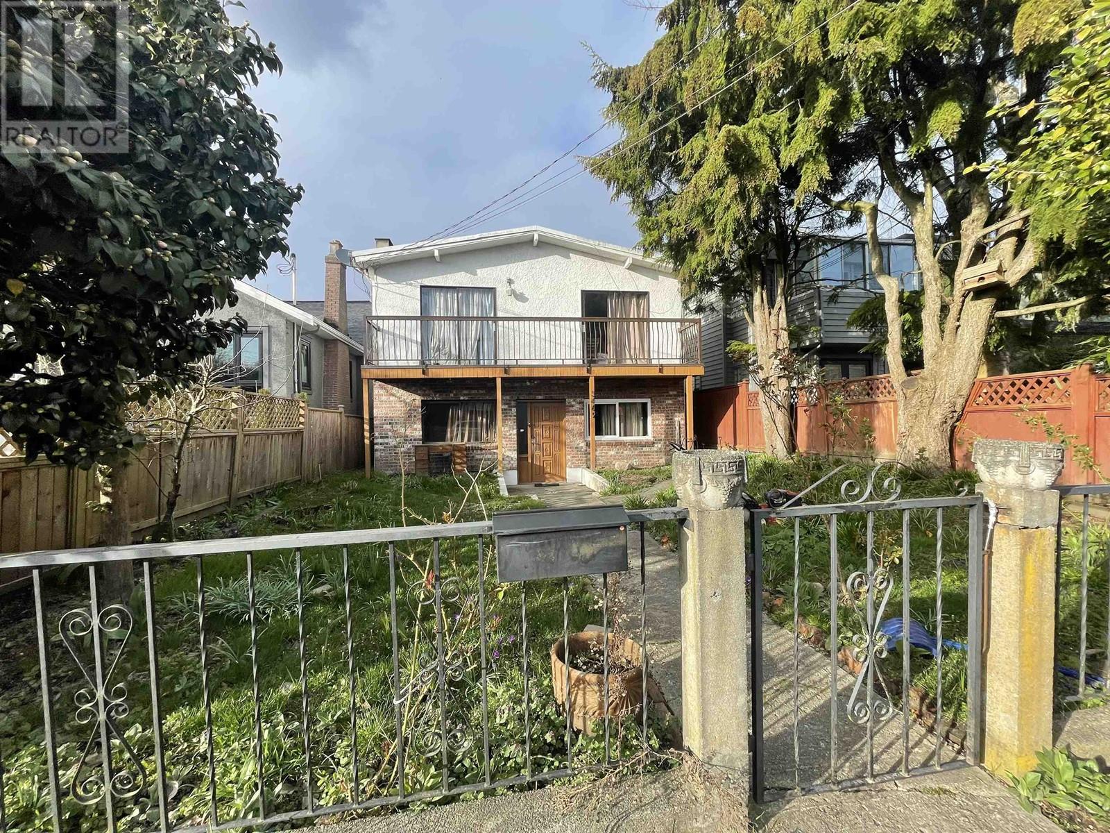 Property at 3469 W 8TH AVENUE image 1