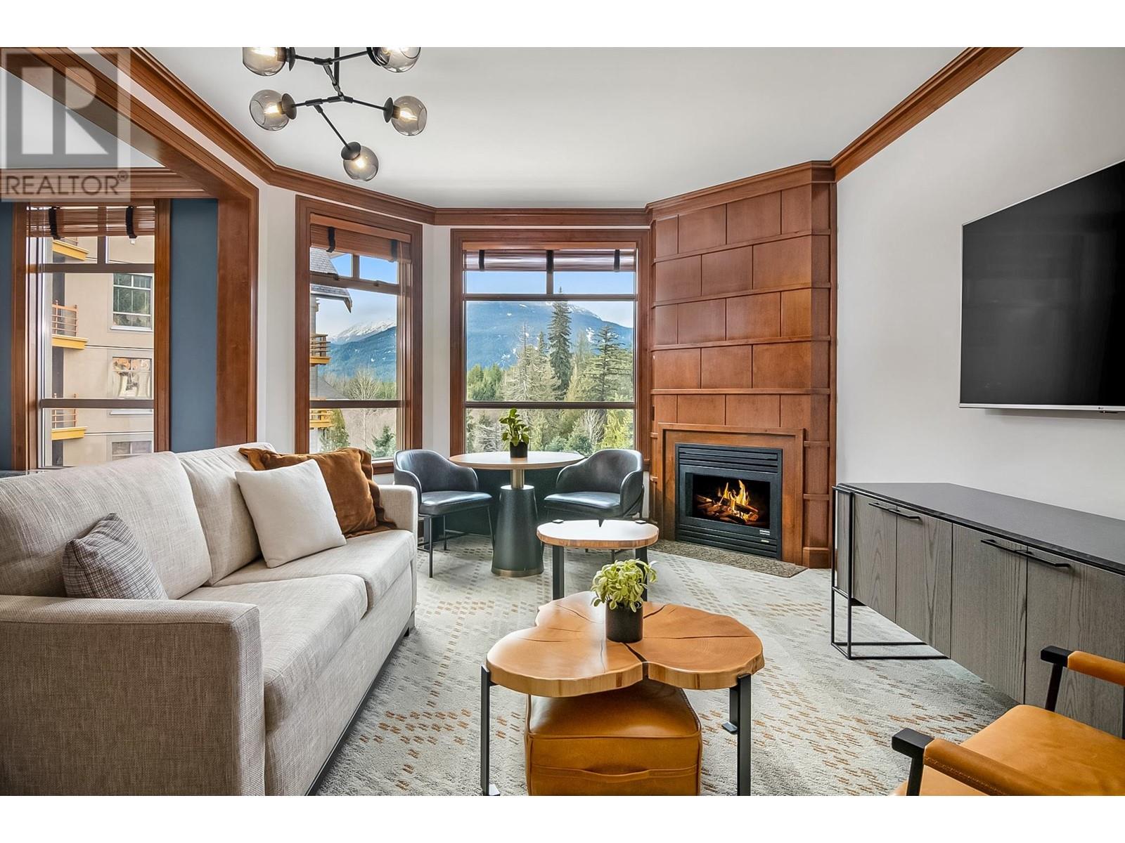 511/512 4591 Blackcomb Way, Whistler, British Columbia  V8E 0Y4 - Photo 11 - R2984904