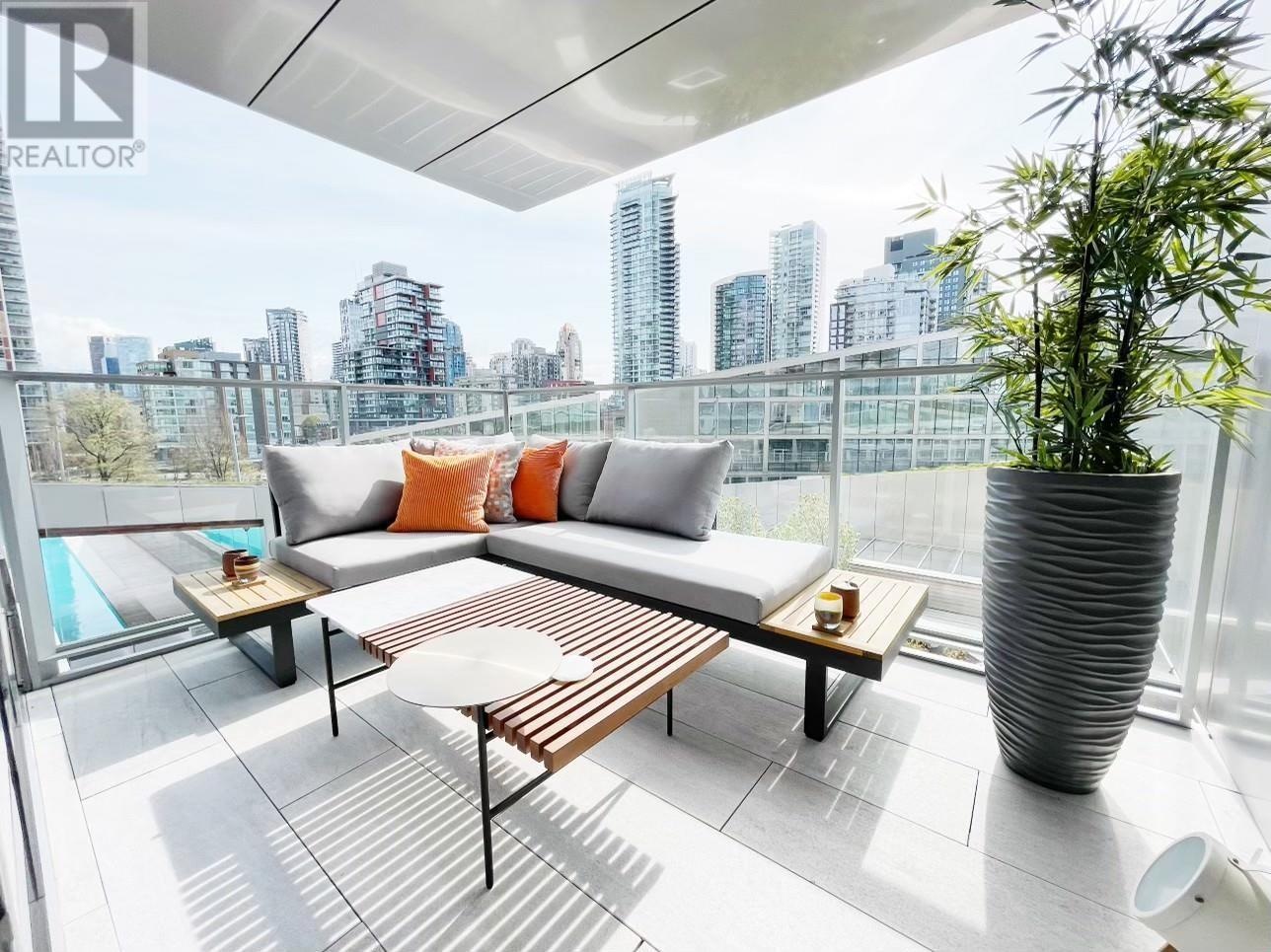 1008 1480 Howe Street, Vancouver, British Columbia  V6Z 0G5 - Photo 2 - R2988738
