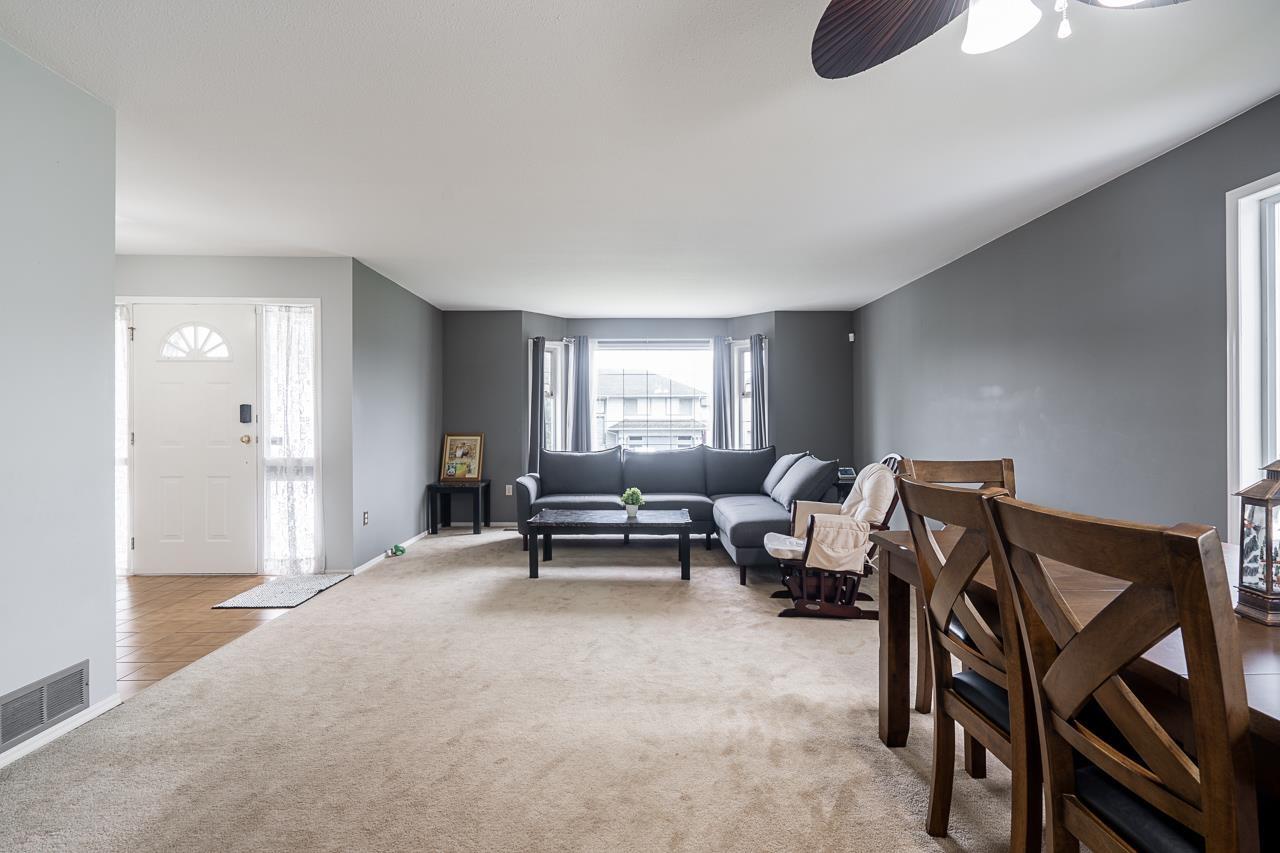 Property at 3375 HEDLEY STREET image 5