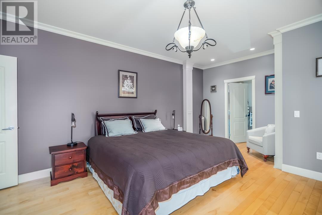 935 Foster Avenue, Coquitlam, British Columbia  V3J 2L9 - Photo 14 - R2985844