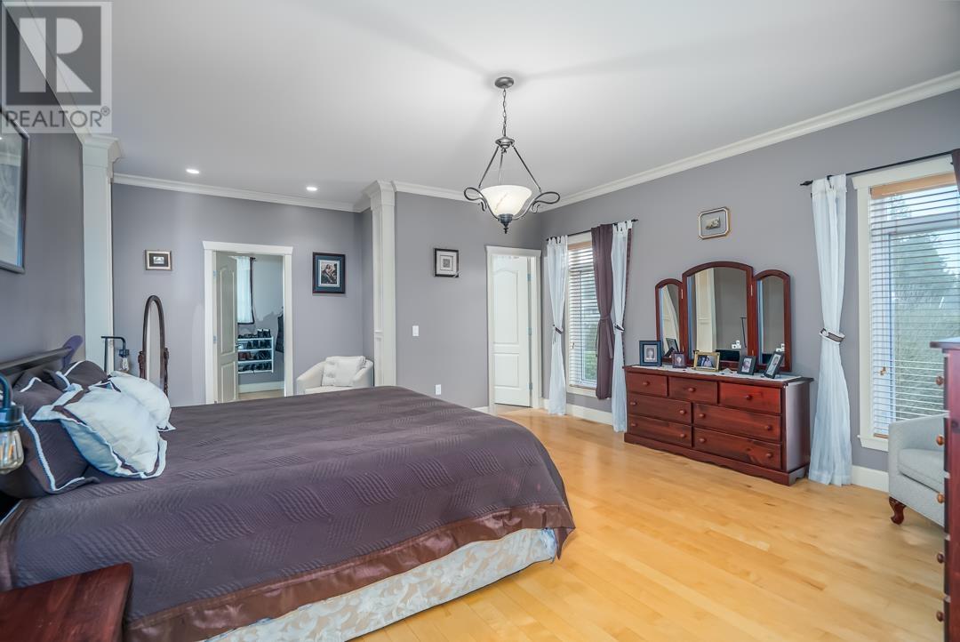 935 Foster Avenue, Coquitlam, British Columbia  V3J 2L9 - Photo 13 - R2985844