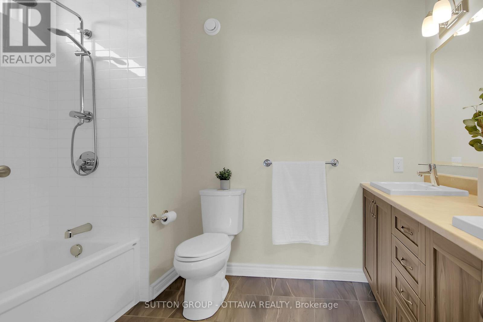 809 Carnelian Crescent, Ottawa, Ontario  K1X 0A8 - Photo 32 - X12073358