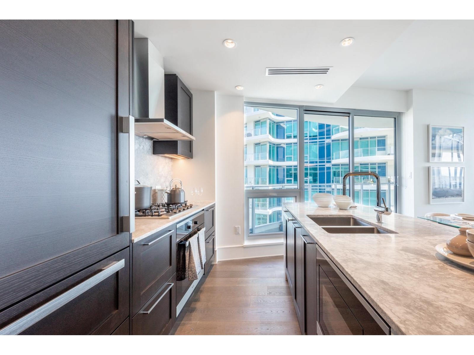 2104 1500 Martin Street, White Rock, British Columbia  V4B 0C2 - Photo 6 - R2988768