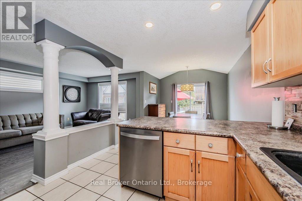 16 Darnell Road, Guelph, Ontario  N1G 5K3 - Photo 13 - X12073334