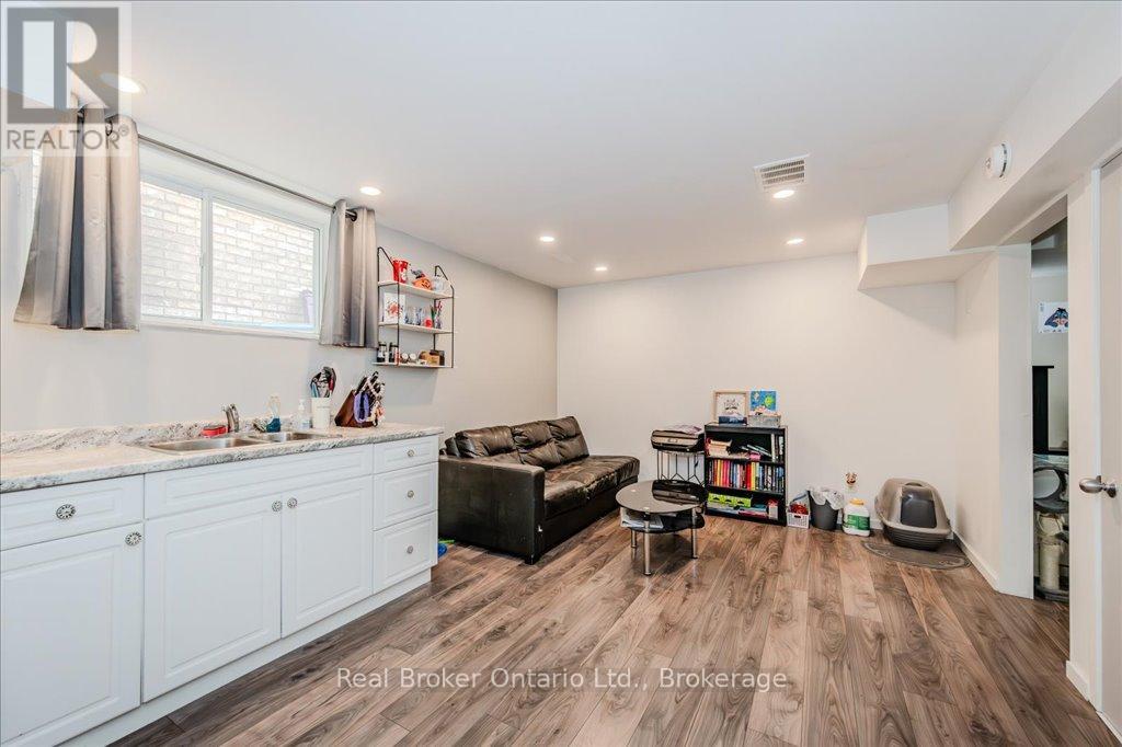 16 Darnell Road, Guelph, Ontario  N1G 5K3 - Photo 23 - X12073334