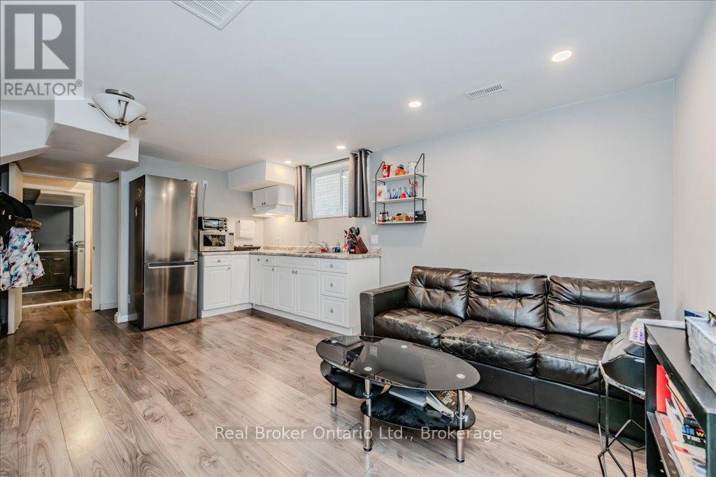 16 Darnell Road, Guelph, Ontario  N1G 5K3 - Photo 25 - X12073334