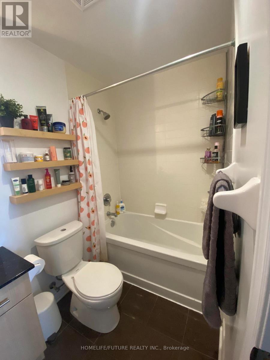 310 - 2756 Old Leslie Street, Toronto, Ontario  M2K 0E2 - Photo 13 - C12073364
