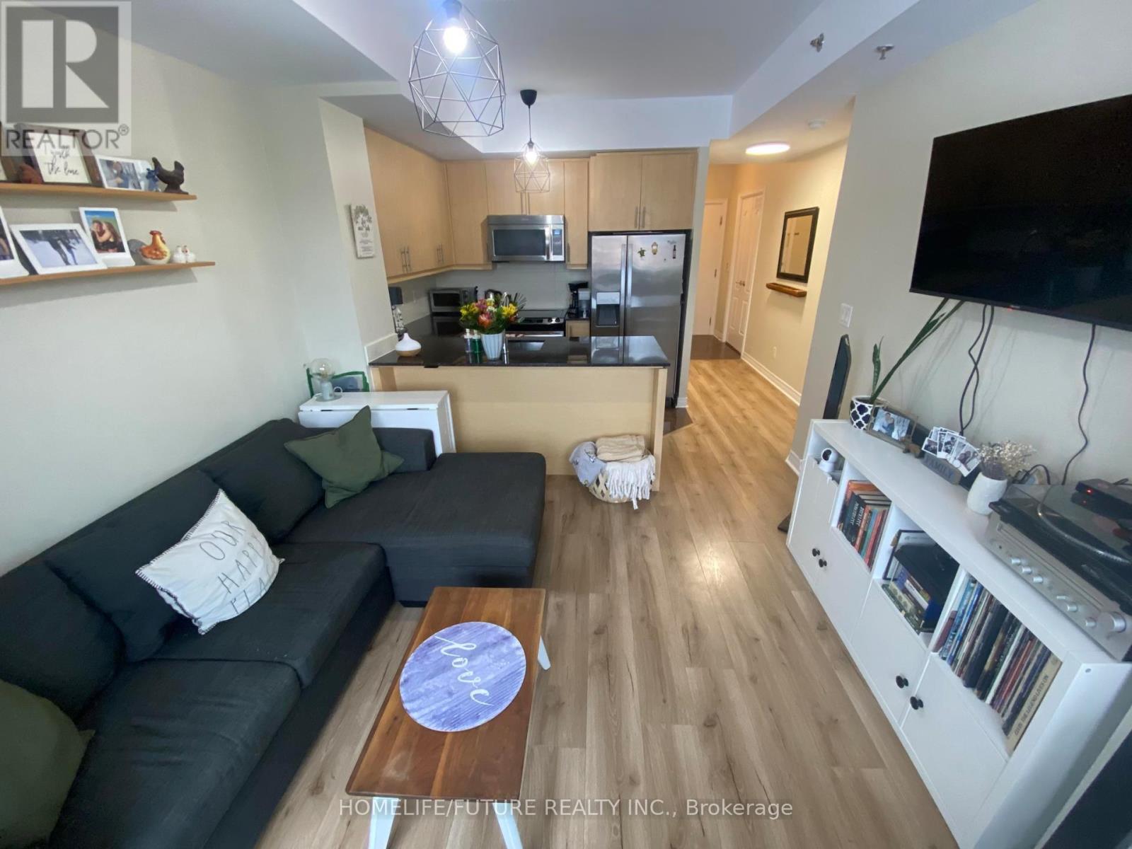 310 - 2756 Old Leslie Street, Toronto, Ontario  M2K 0E2 - Photo 4 - C12073364