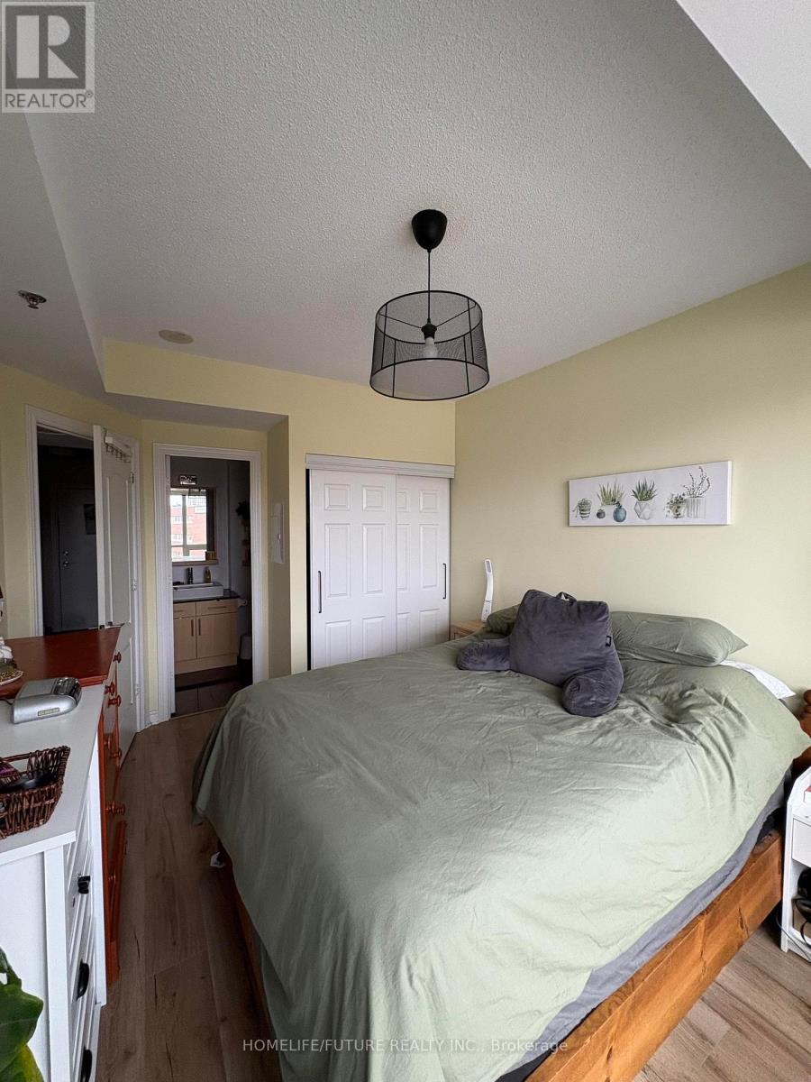 310 - 2756 Old Leslie Street, Toronto, Ontario  M2K 0E2 - Photo 9 - C12073364
