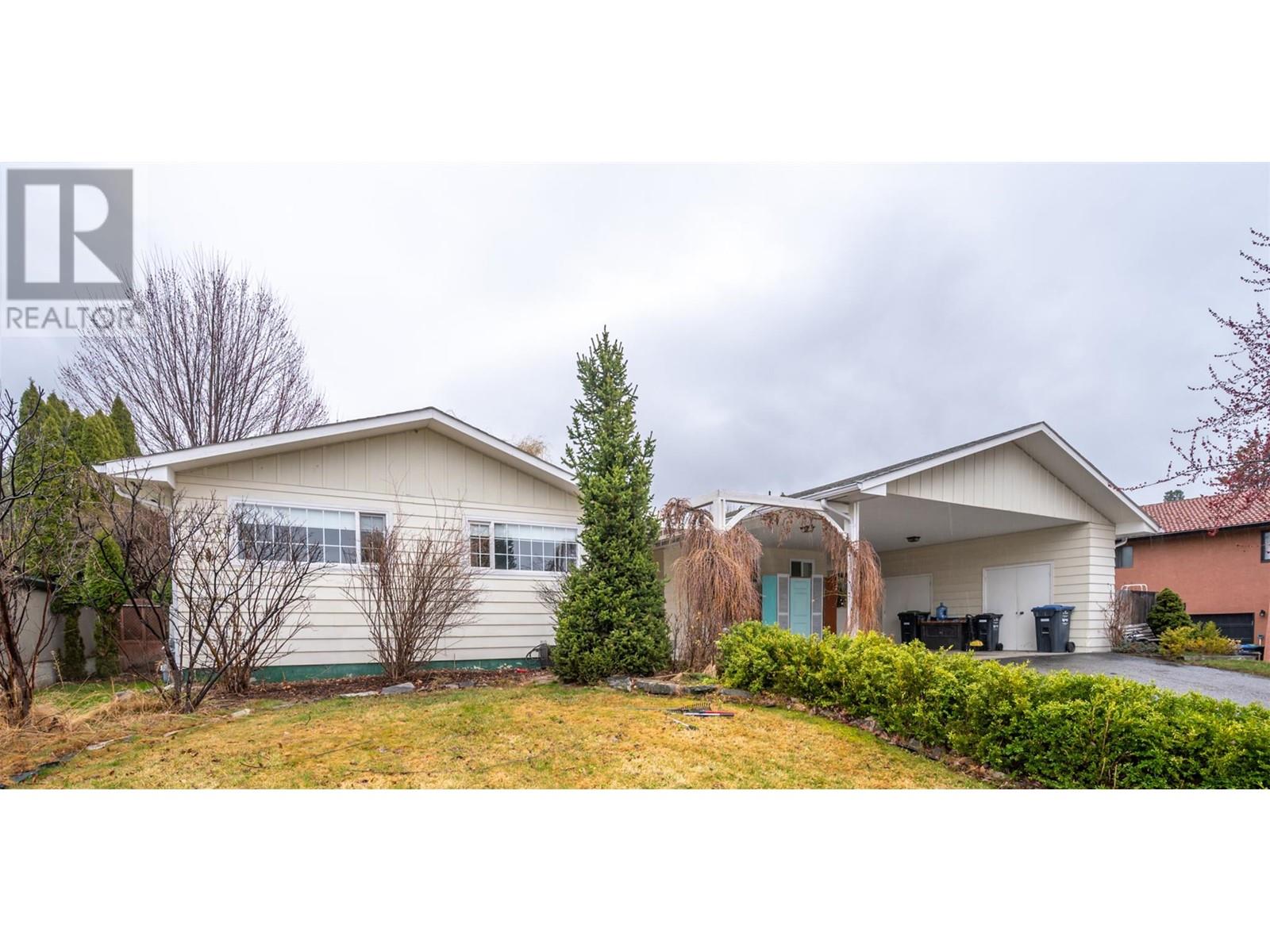 Property at 458 Alder Street image 3