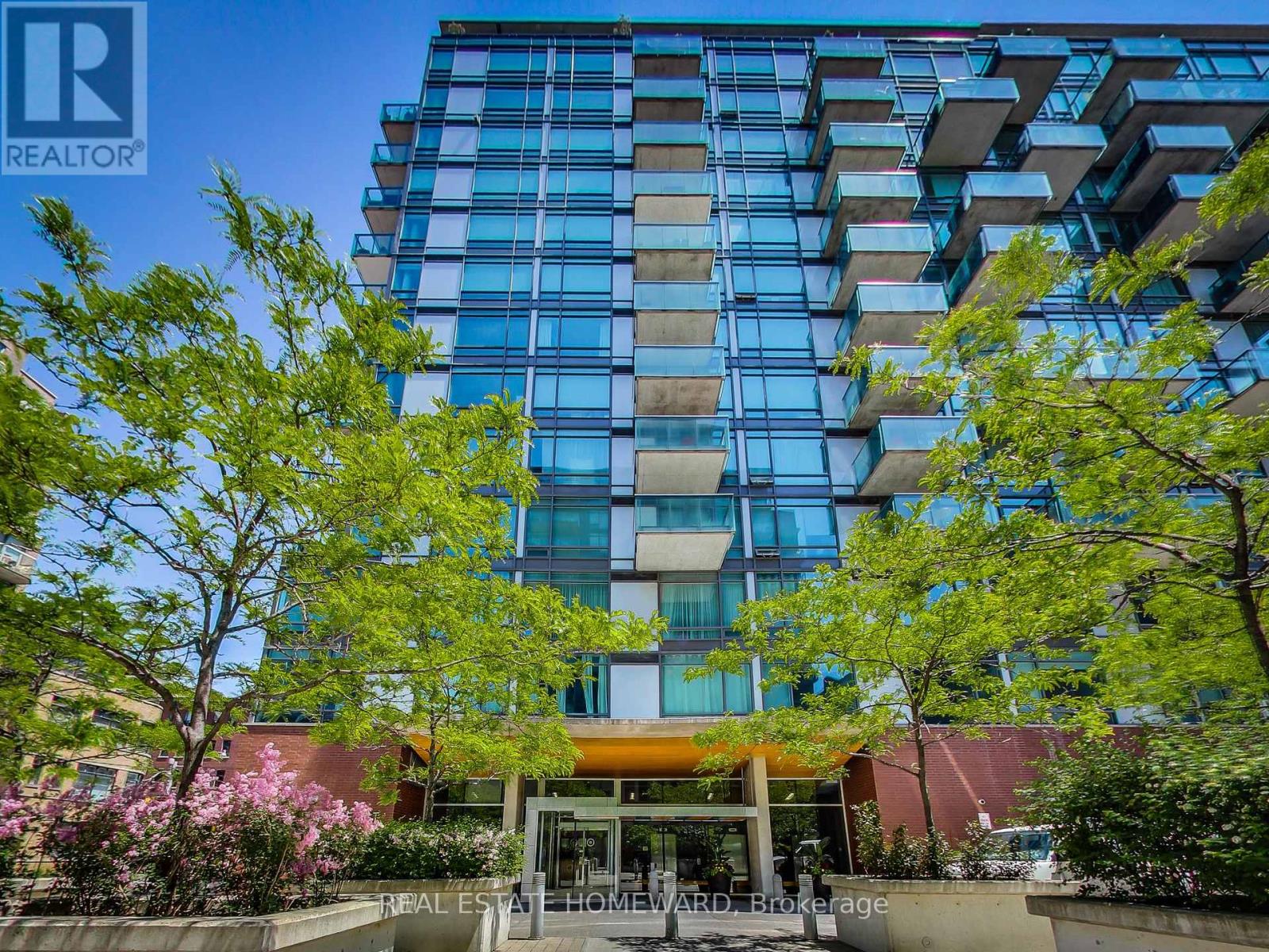 1019 - 333 Adelaide Street E, Toronto, Ontario  M5A 4T4 - Photo 4 - C12068102