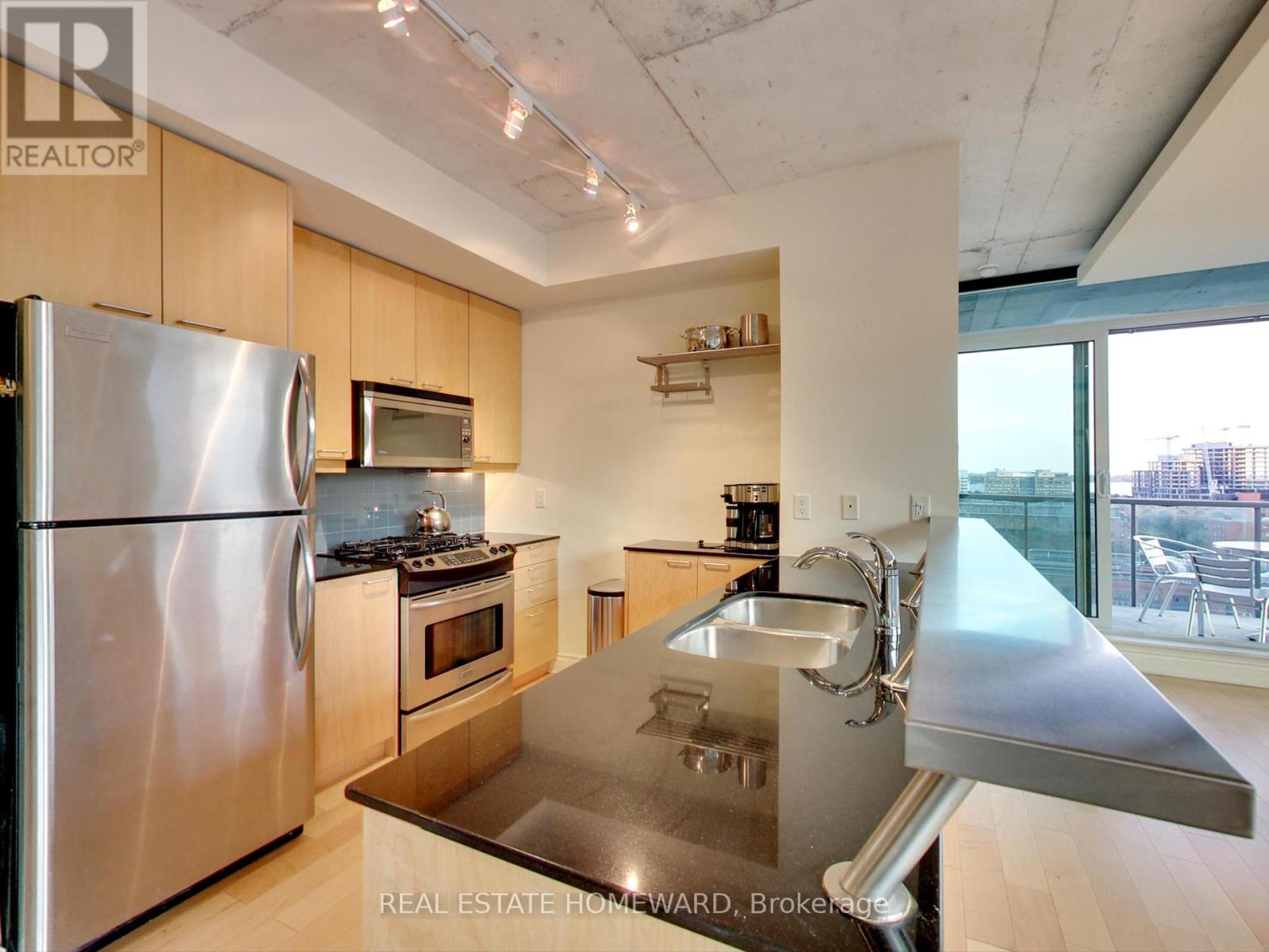 1019 - 333 Adelaide Street E, Toronto, Ontario  M5A 4T4 - Photo 6 - C12068102